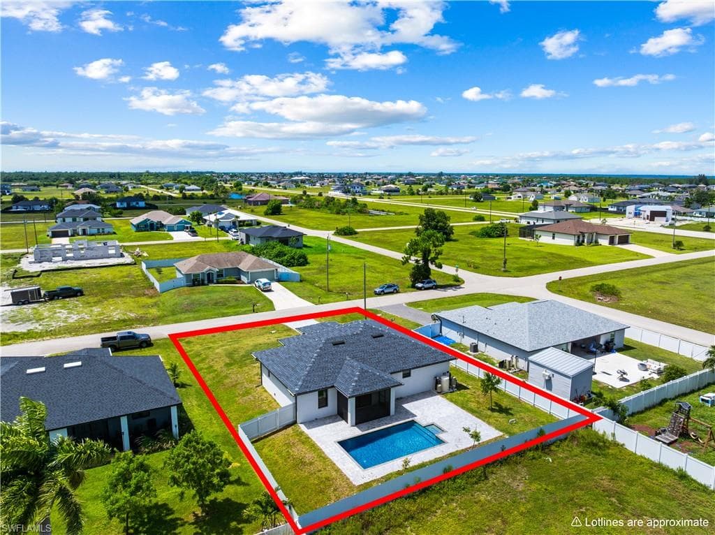 3921 40th Ln, Cape Coral