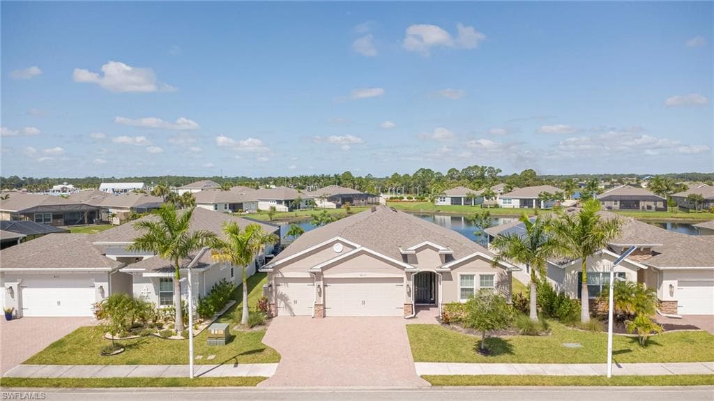 18217 Everson Miles Cir, North Fort Myers, photo 2