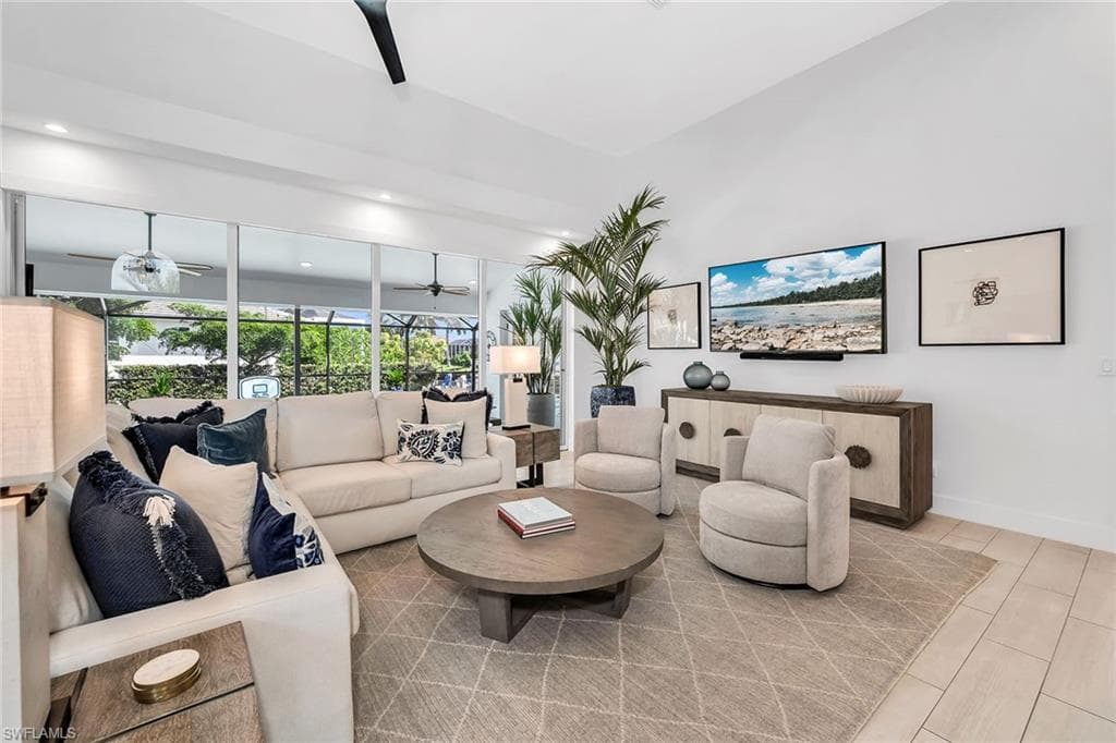 1276 Treasure Ct, Marco Island, photo 2