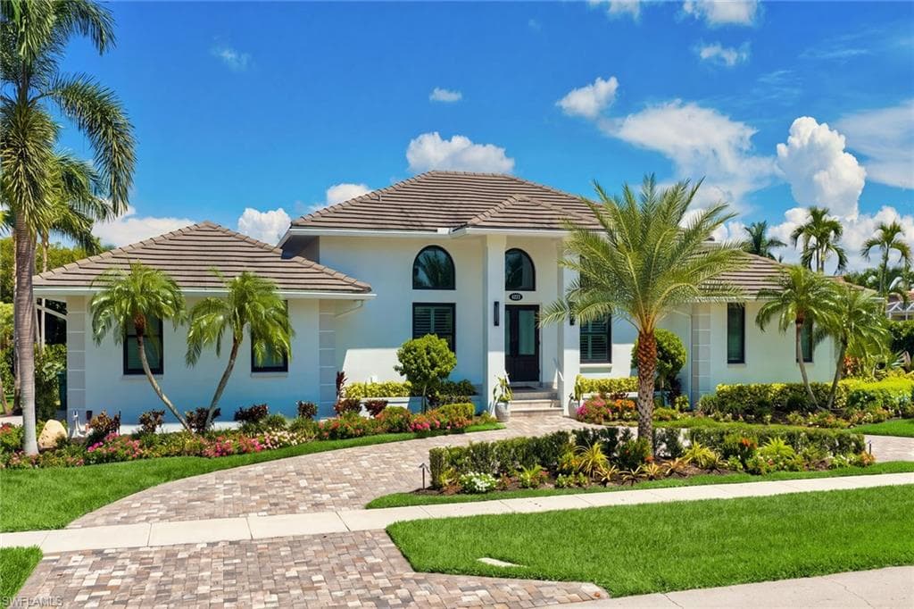 1276 Treasure Ct, Marco Island