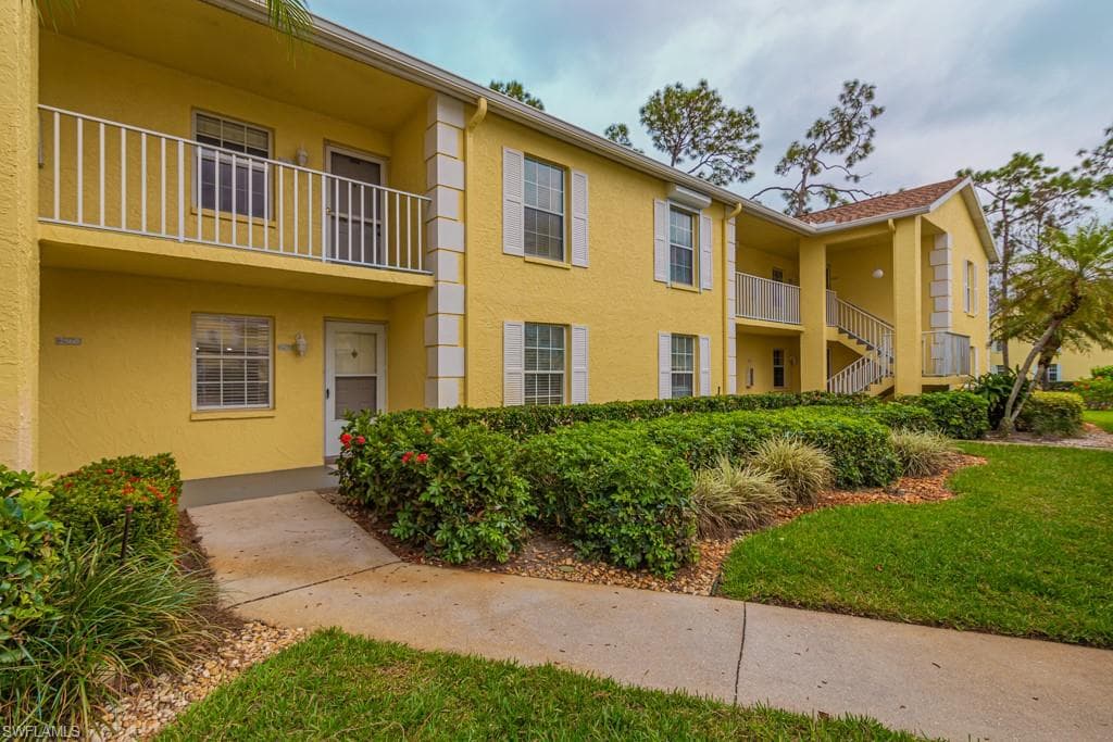 2562 Kings Lake Blvd #102, Naples, photo 3