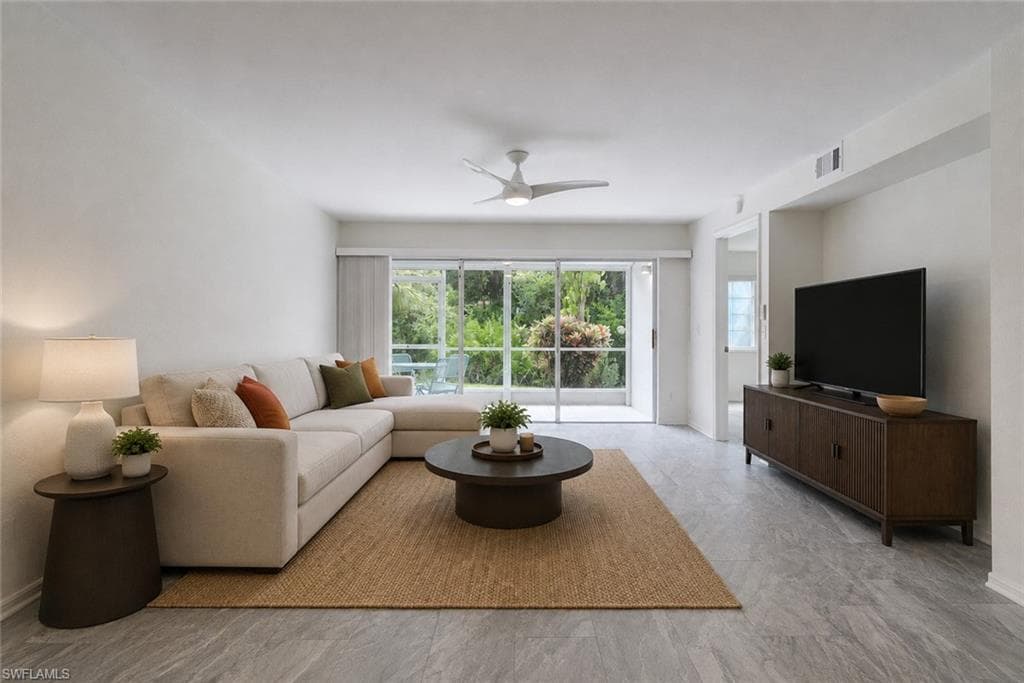 228 Belina Dr #5-605, Naples