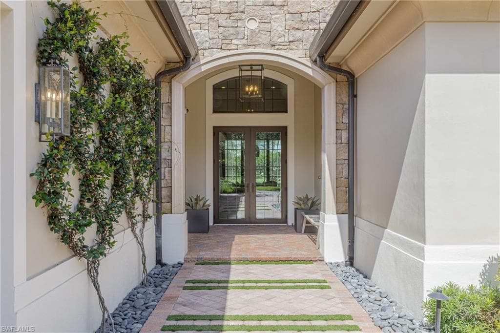 16759 Cabreo Dr, Naples, photo 2