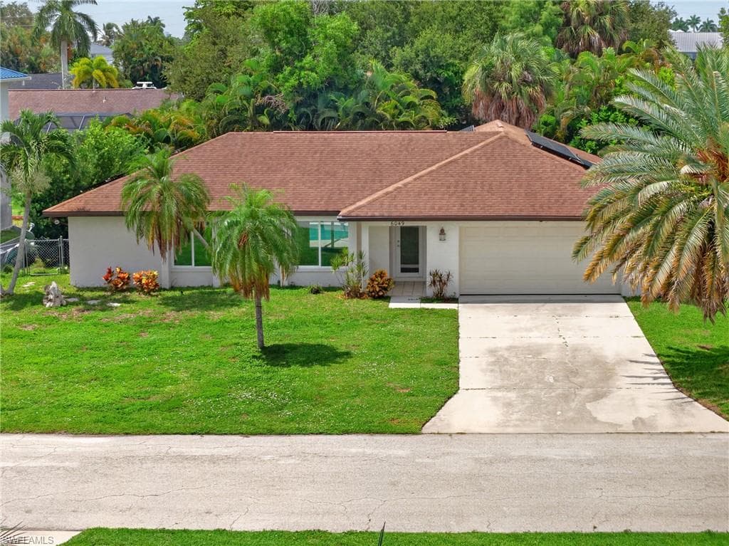 6049 Perthshire Ln, Fort Myers