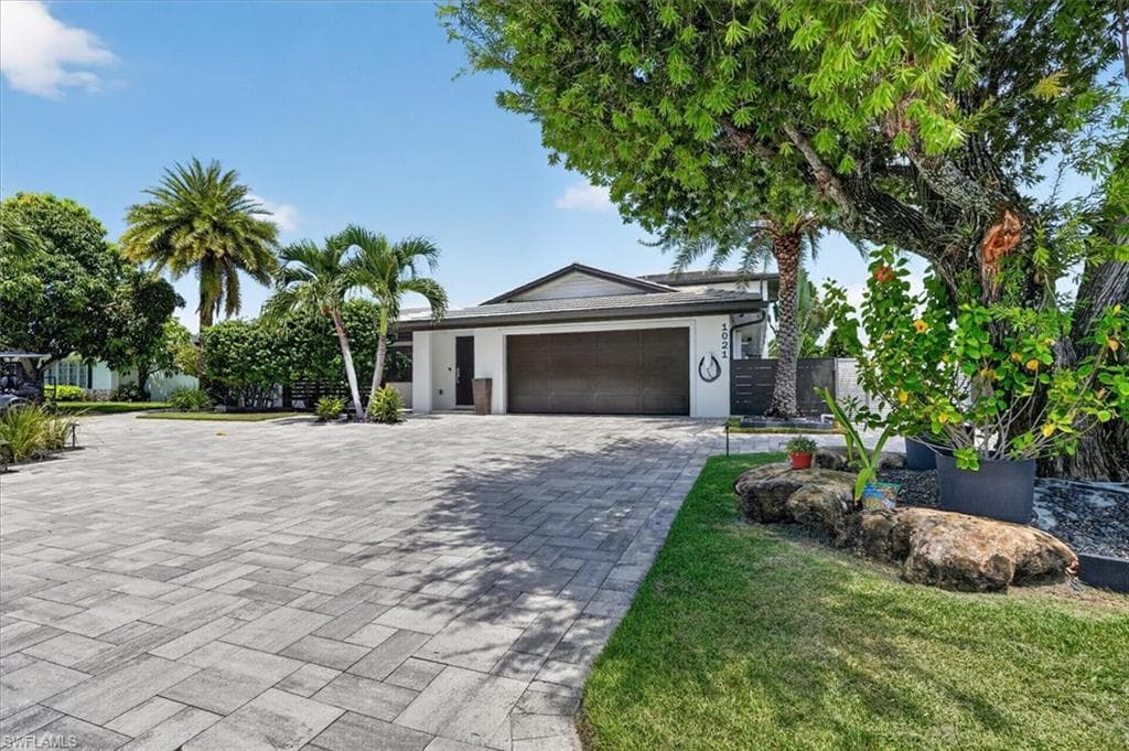 1021 Wittman Dr, Fort Myers, photo 2