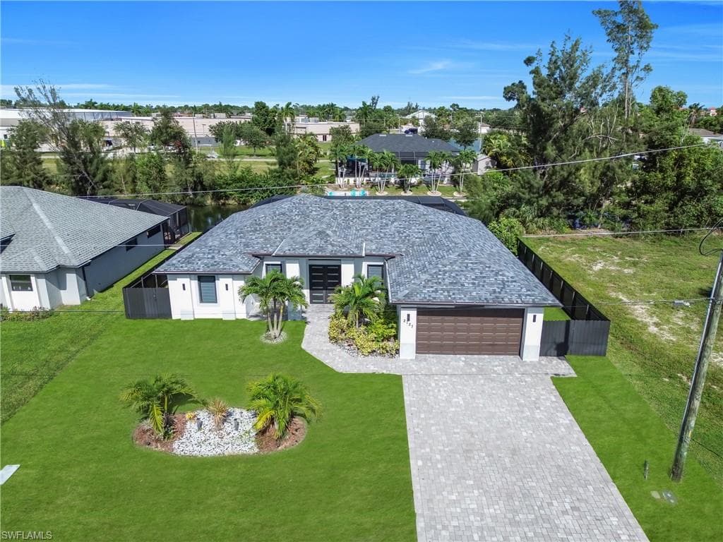 2127 17th Pl, Cape Coral, photo 3