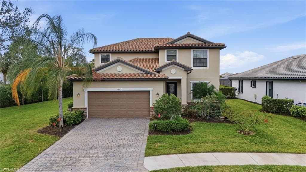 11821 Arbor Trace Dr, Fort Myers
