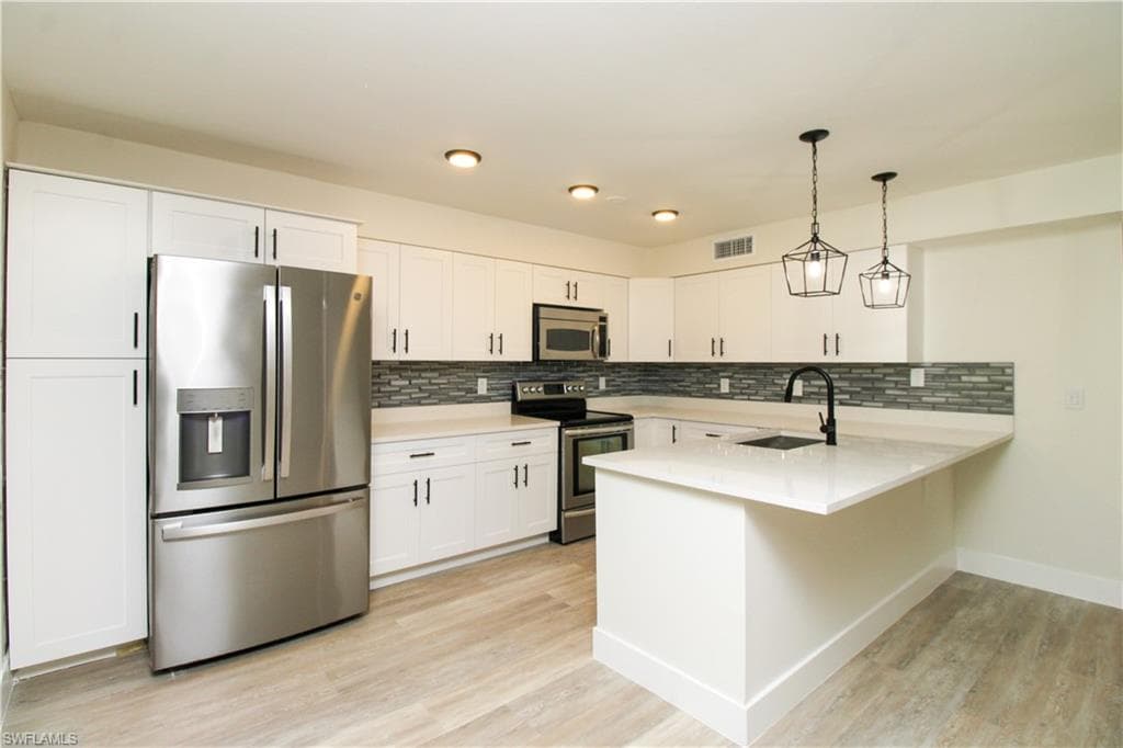 129 Forest Lakes Blvd #129, Naples