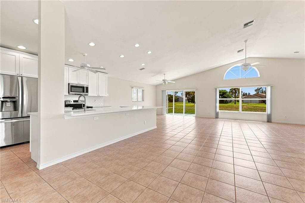 17518 Plumera Ln, North Fort Myers, photo 3