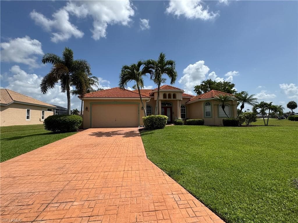 11978 King James Ct, Cape Coral