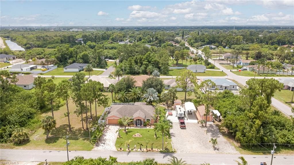 2515 15th St, Lehigh Acres, photo 2