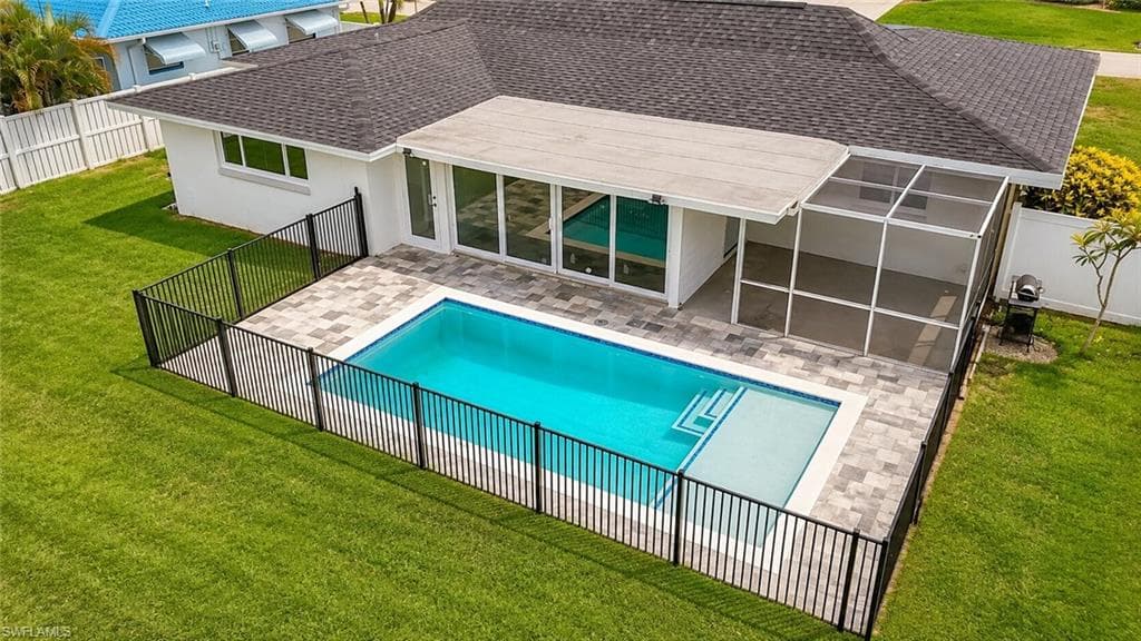 1428 Vendome Ct, Cape Coral, photo 3