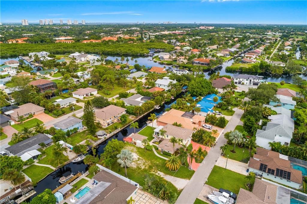 27265 High Seas Ln, Bonita Springs, photo 2