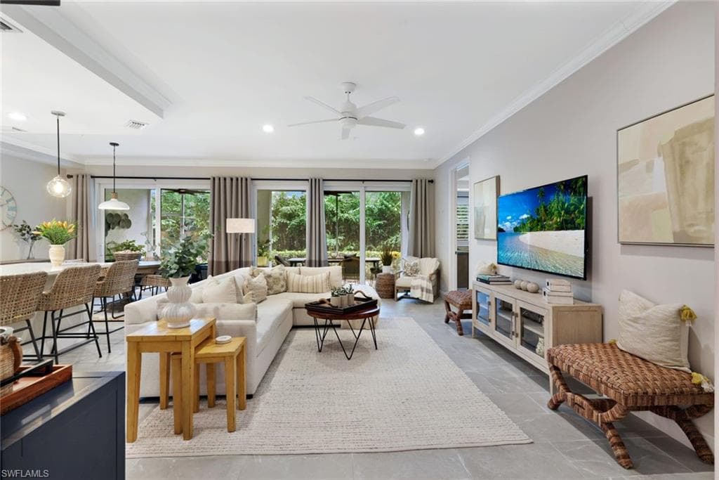 2542 Seychelles Dr #702, Naples, photo 3
