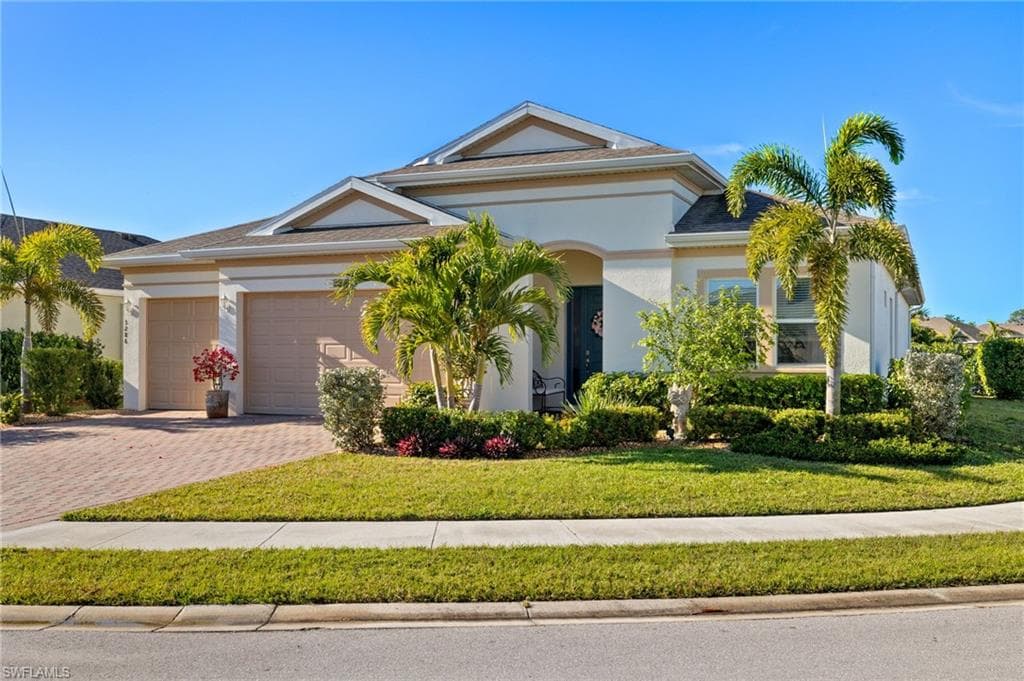 3286 Baravaldo Cir, Cape Coral