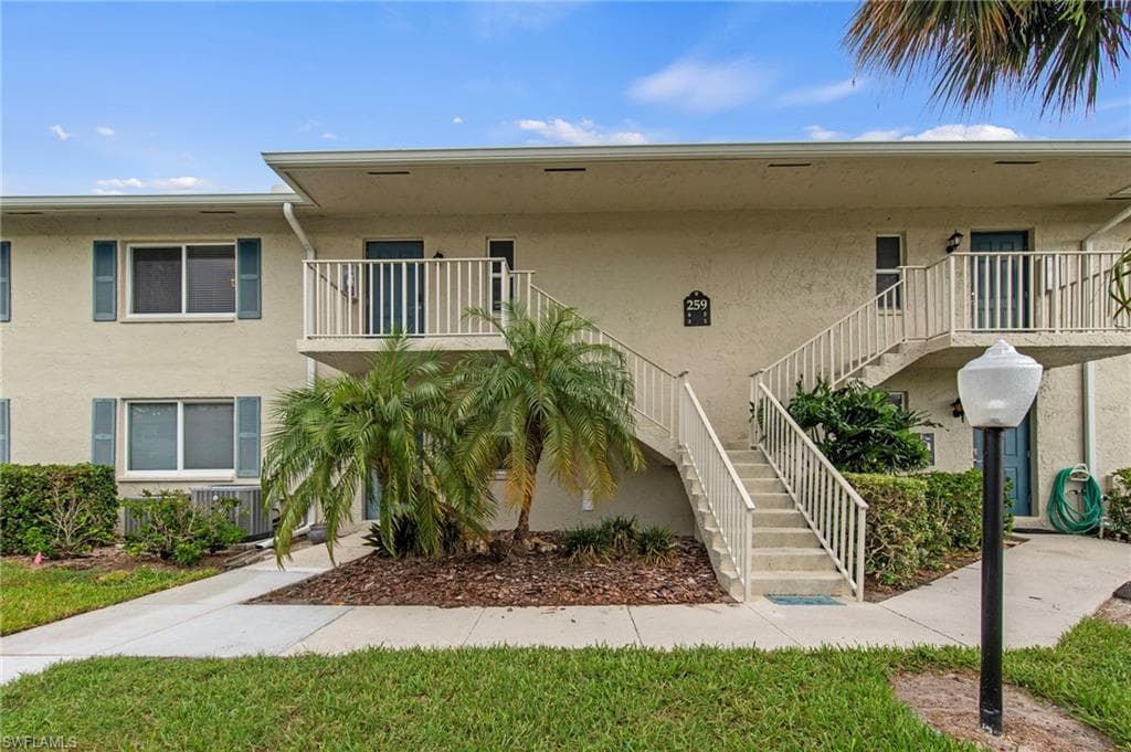 259 Winners Cir #4, Naples