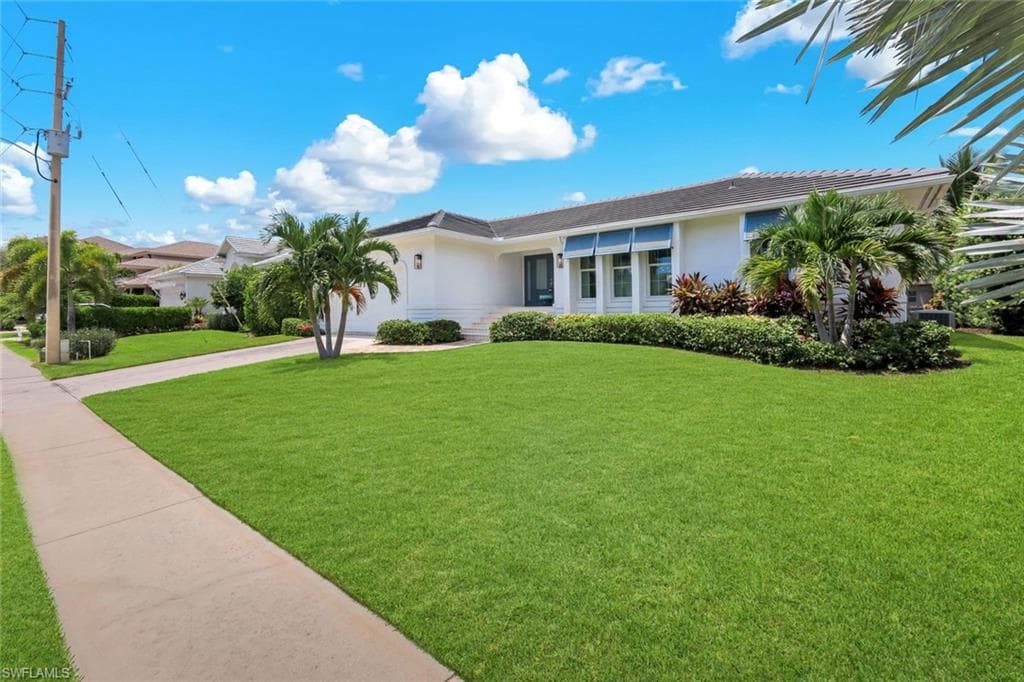 641 Hernando Dr, Marco Island, photo 2