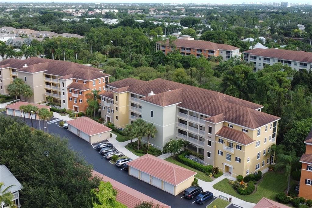 4520 Botanical Place Cir #204, Naples, photo 2