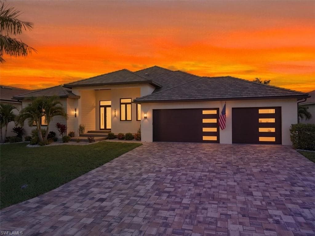 2622 29th Pl, Cape Coral