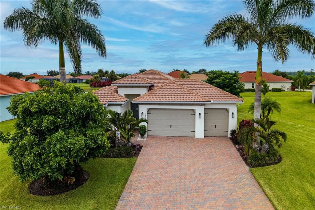 18709 Lake Hammock Dr, Naples, photo 2