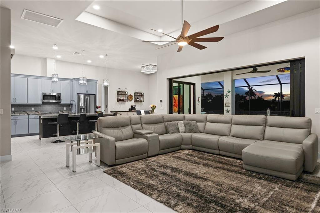 11916 Princess Grace Ct, Cape Coral, photo 3