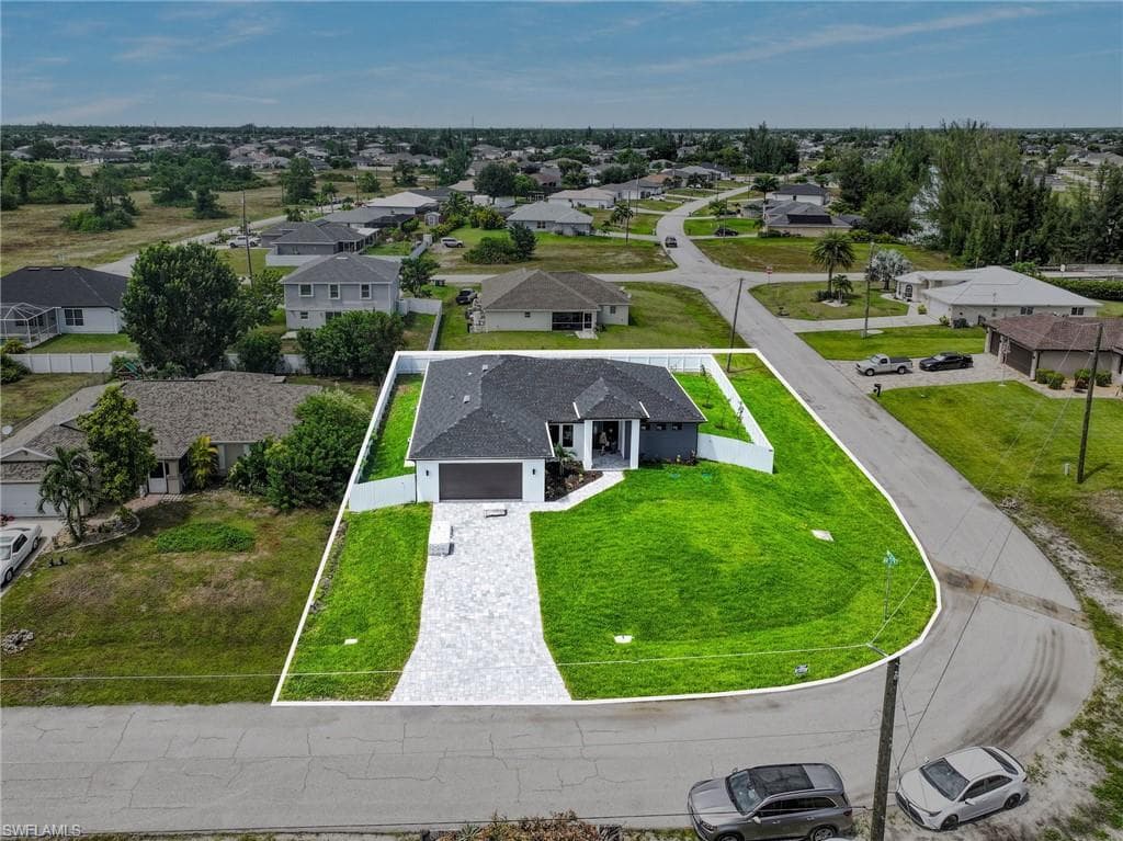 2115 15th St, Cape Coral, photo 3