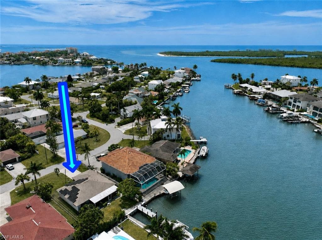 105 Jamaica Dr, Naples