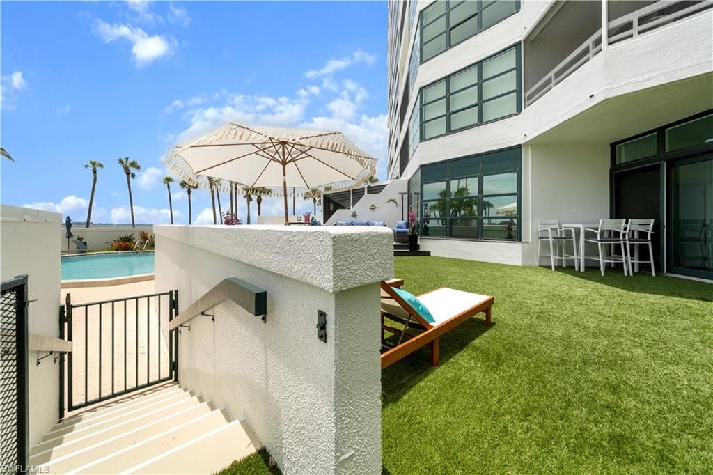 988 Blvd Of The Arts #109, Sarasota, photo 3