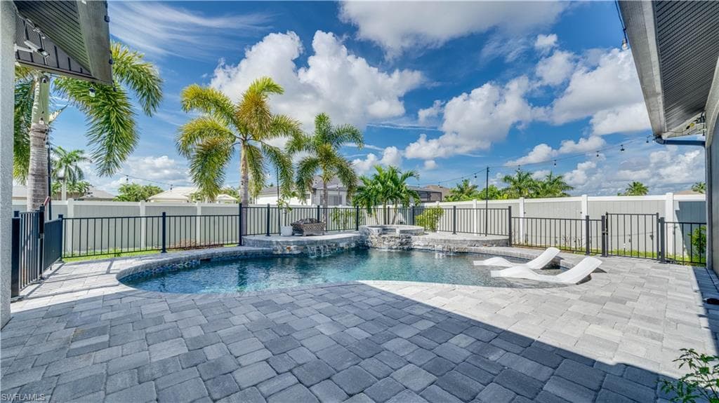 3802 3rd St, Cape Coral, photo 2