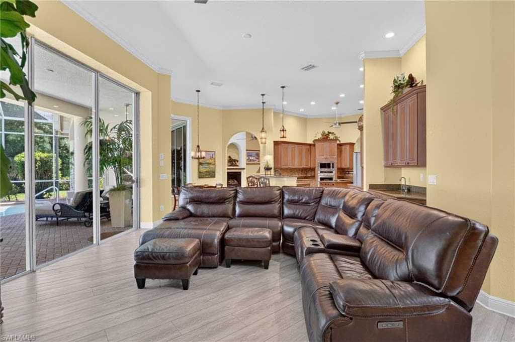 5771 Dogwood Way, Naples, photo 2
