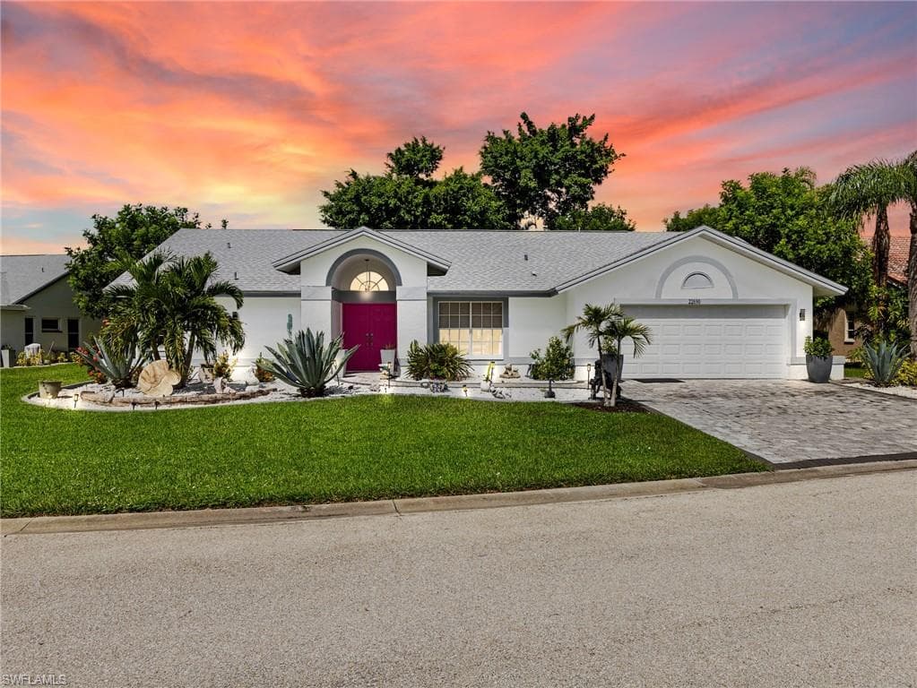 22690 Island Lakes Dr, Estero