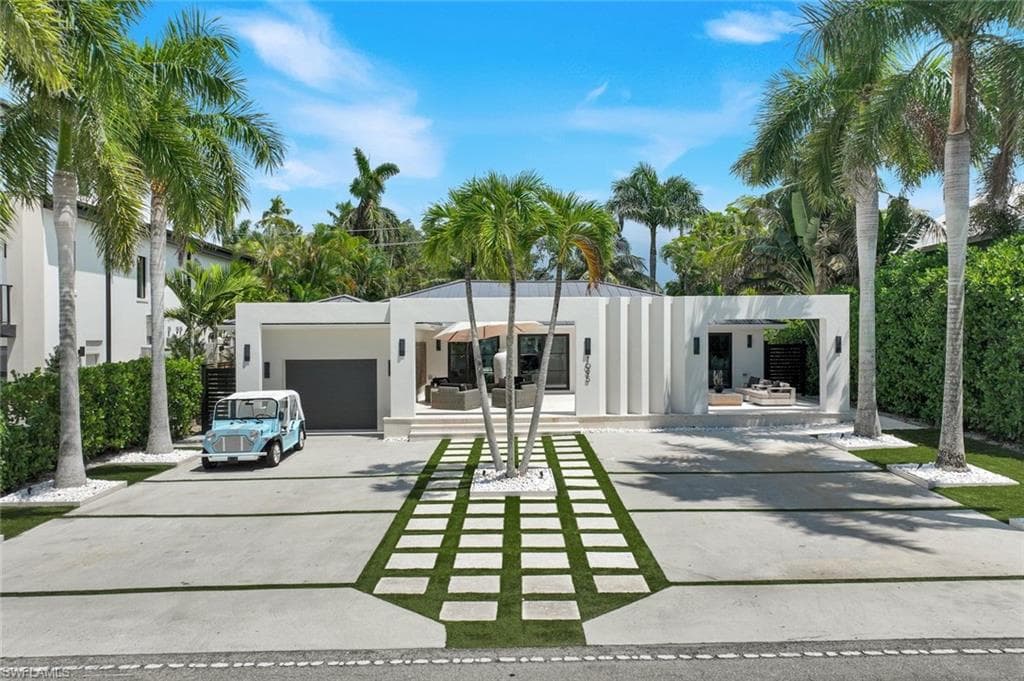 1095 Sandpiper St, Naples, photo 2