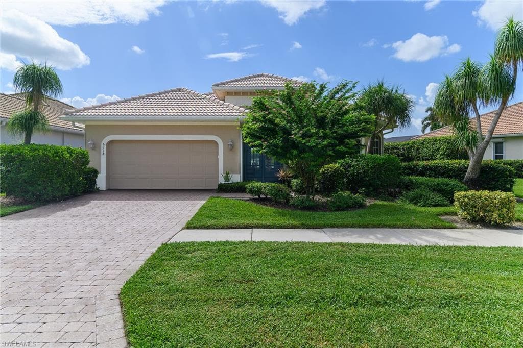 6718 Crowned Eagle Ln, Naples, photo 2