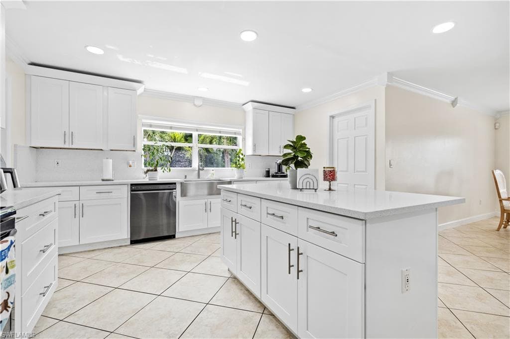 1620 12th St, Cape Coral