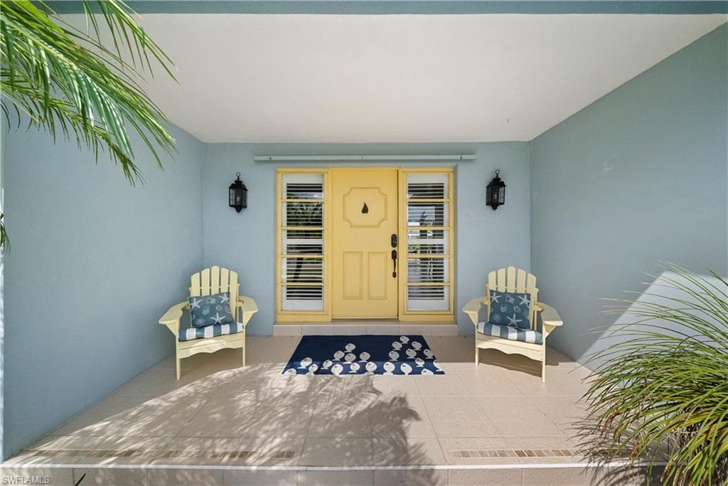 212 Angler Ct, Marco Island, photo 3