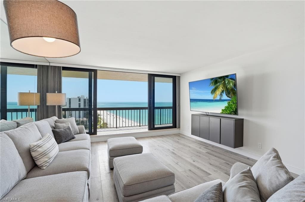 4001 Gulf Shore Blvd #1407, Naples, photo 2