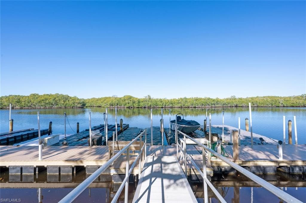 242 Newport Dr #509, Naples, photo 2