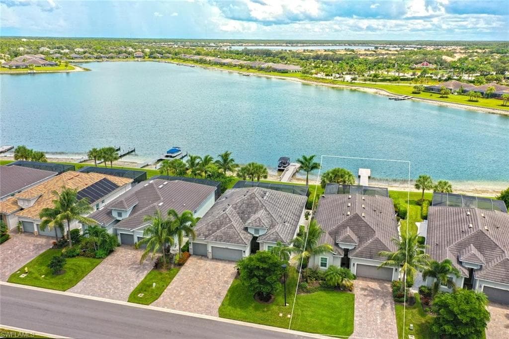 15116 Blue Bay Cir, Fort Myers, photo 2