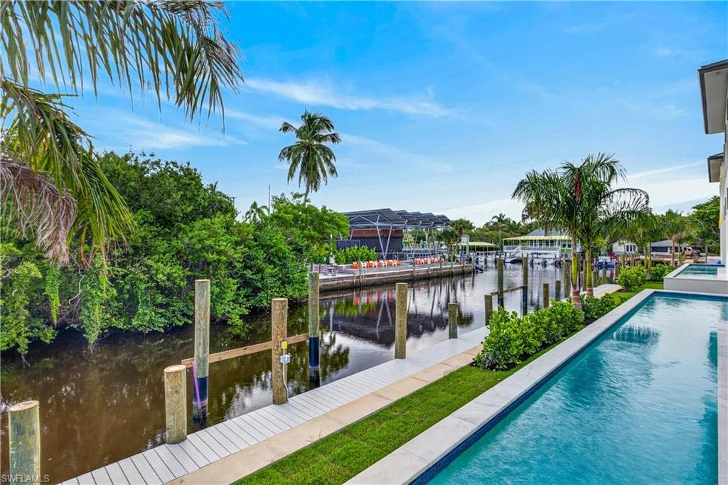 2949 Cypress St, Naples, photo 3