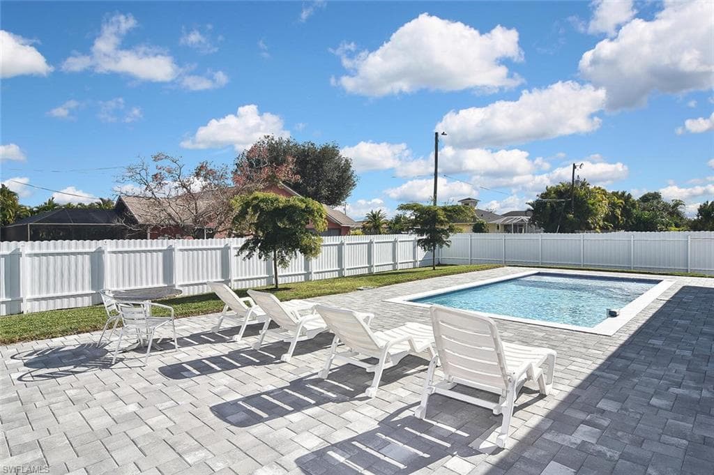 207 2nd Ave, Cape Coral