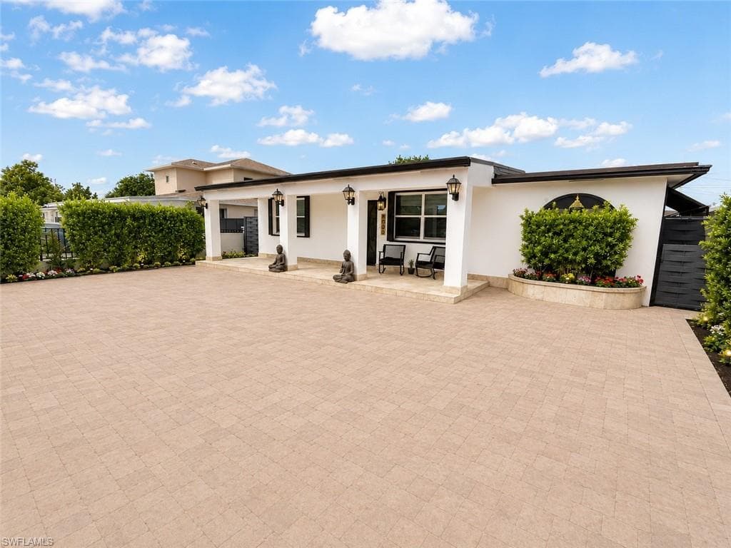 4590 9th Ln, Hialeah, photo 3