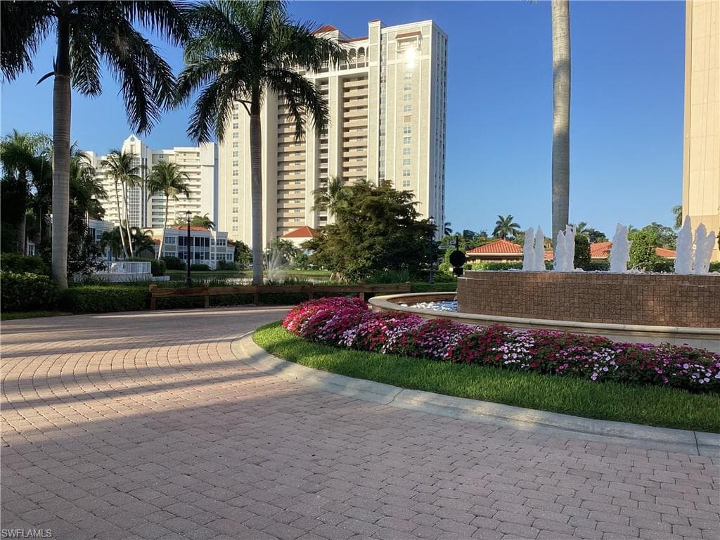 6573 Marissa Loop #202, Naples