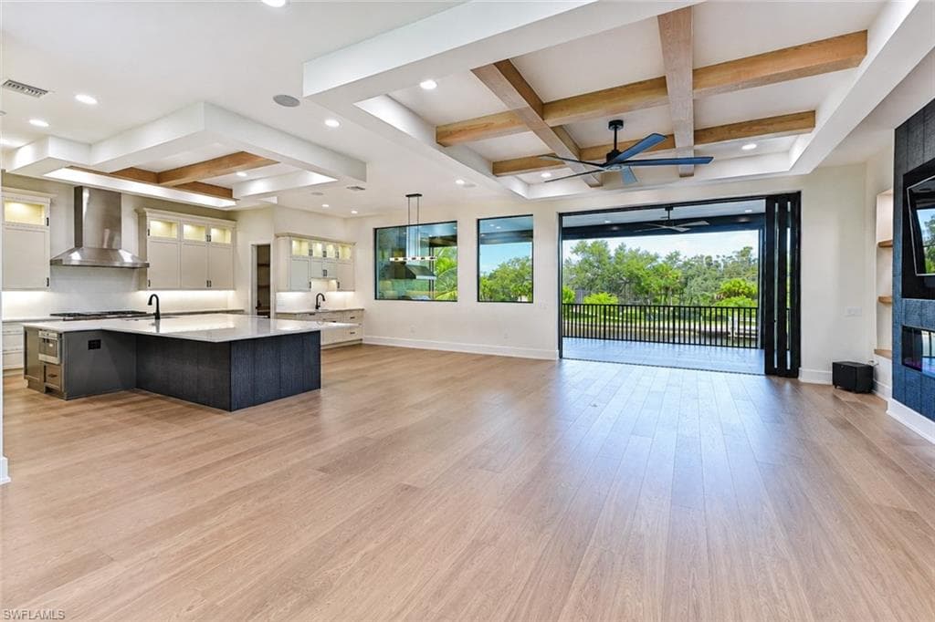 27191 Esther Dr, Bonita Springs, photo 3