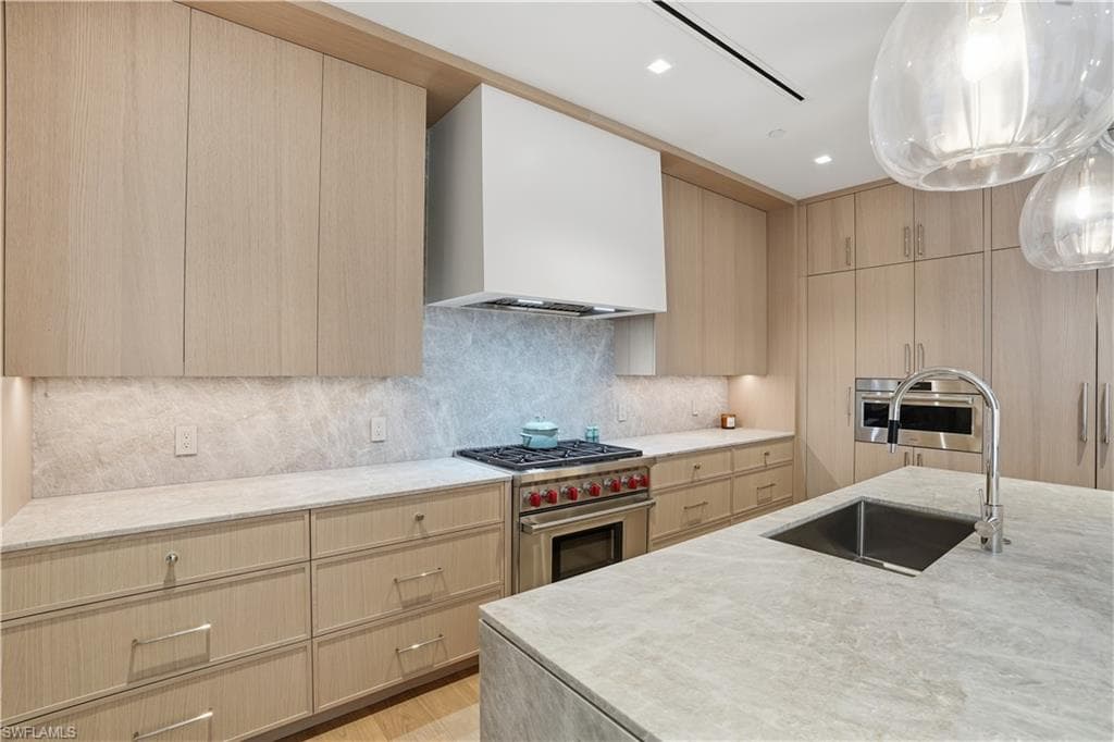 2020 Gulf Shore Blvd #ph-402w, Naples, photo 2