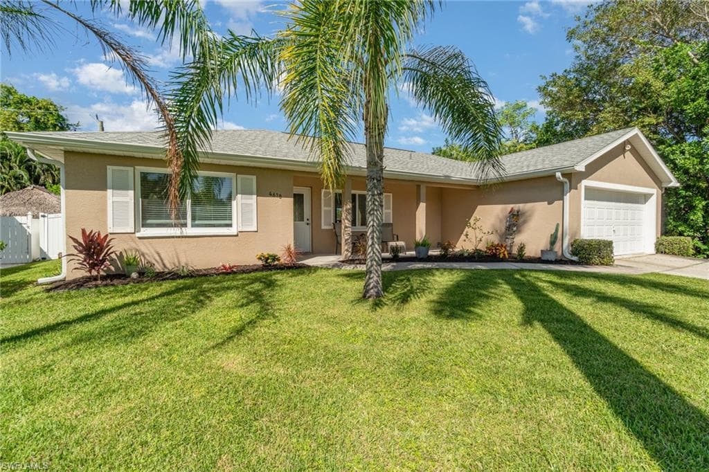 4618 Sierra Ln, Bonita Springs, photo 2