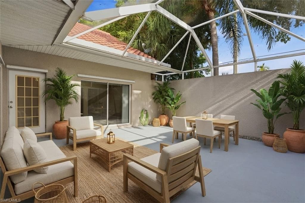 4263 Covey Cir #16b, Naples