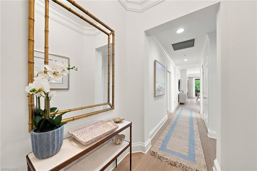 411 6th St #301, Naples, photo 3