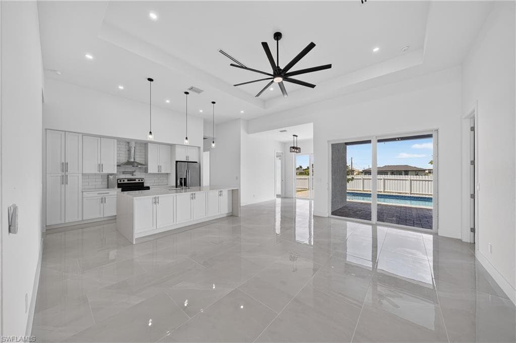 4313 34th Ter, Cape Coral, photo 3