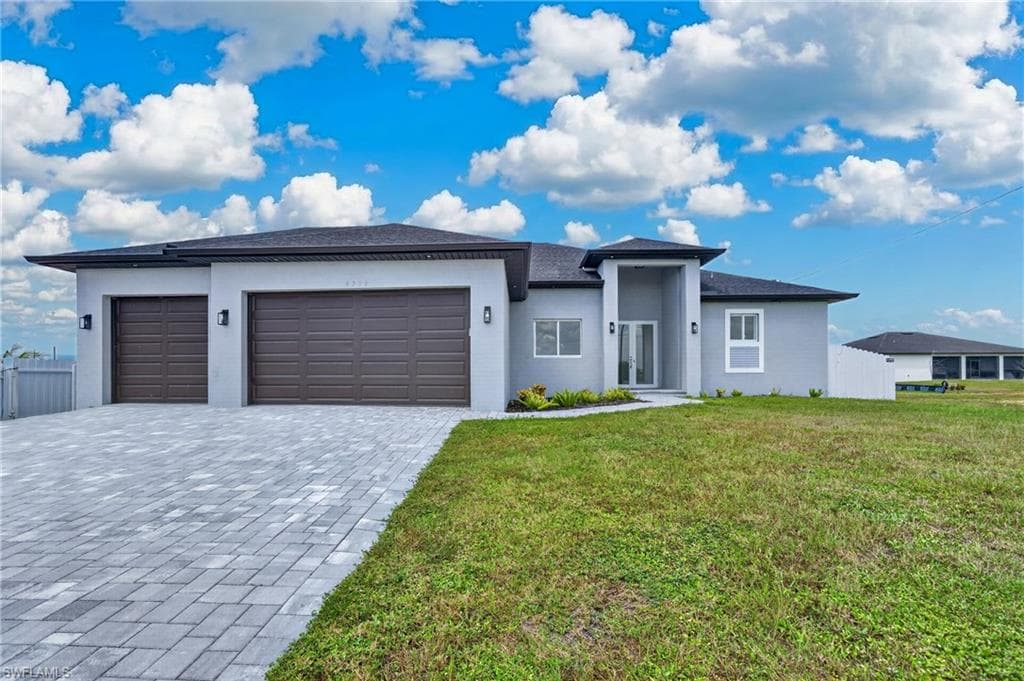 4313 34th Ter, Cape Coral