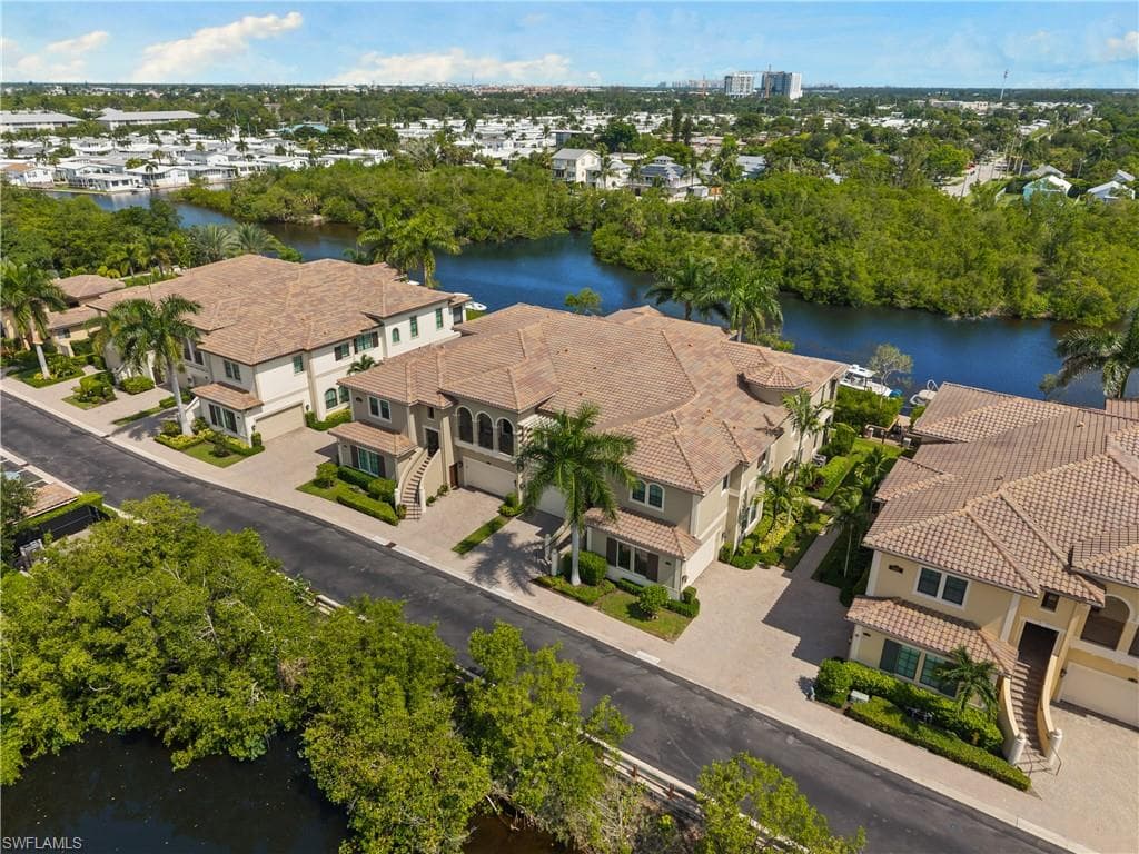 2439 Breakwater Way #9102, Naples